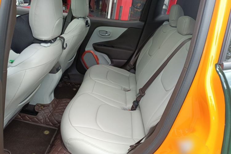 Used Jeep Renegade 2016 1.4T Automatic Jingneng Version+ Left Rear Seat