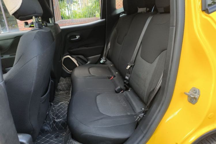Used Jeep Renegade 2016 1.4T Automatic Jingneng Version+ Left Rear Seat