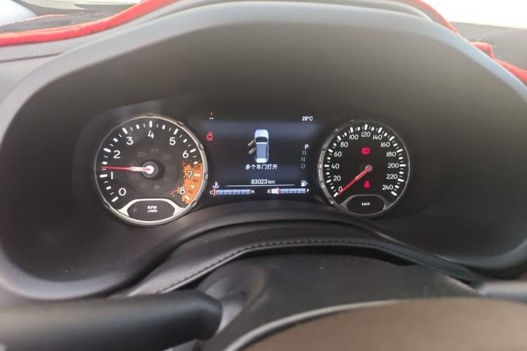 Used Jeep Renegade 2016 1.4T Automatic Jingneng Version+ Odometer Close Up