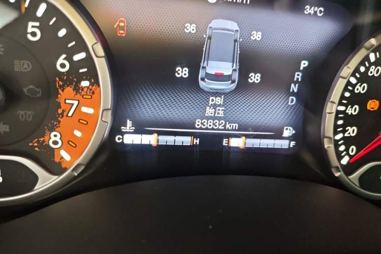 Used Jeep Renegade 2016 1.4T Automatic Jingneng Version+ Odometer Close Up
