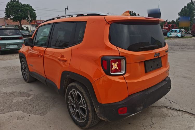 Used Jeep Renegade 2016 1.4T Automatic Smart Edition Rear Left 45 Deg