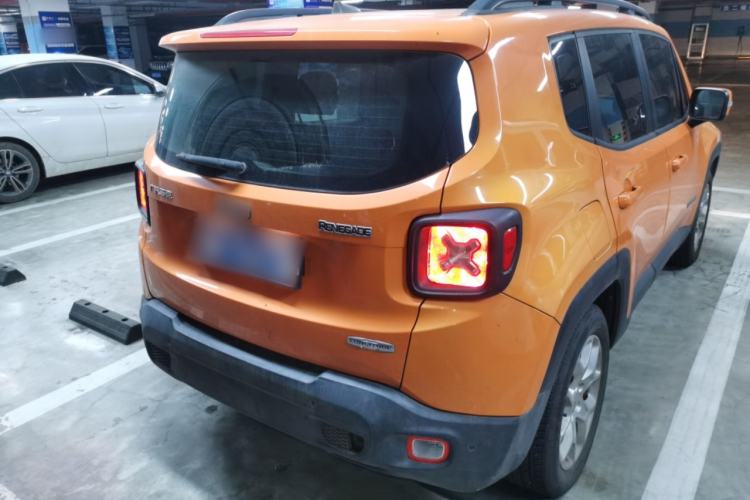 Used Jeep Renegade 2016 1.4T Automatic Jingneng Edition Rear Right 45 Deg