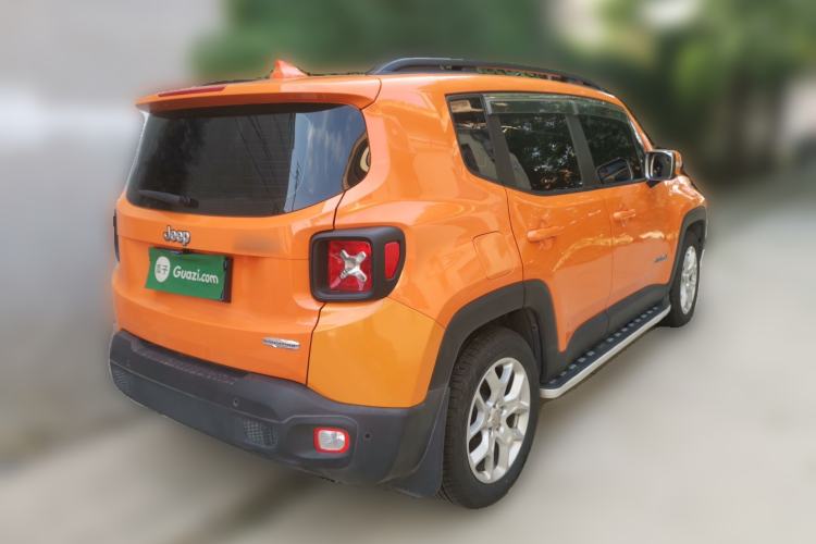 Used Jeep Renegade 2016 1.4T Automatic High-Energy Version Rear Right 45 Deg