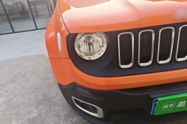 Used Jeep Renegade 2016 1.4T Automatic Jingneng Version+ Right Front Headlight