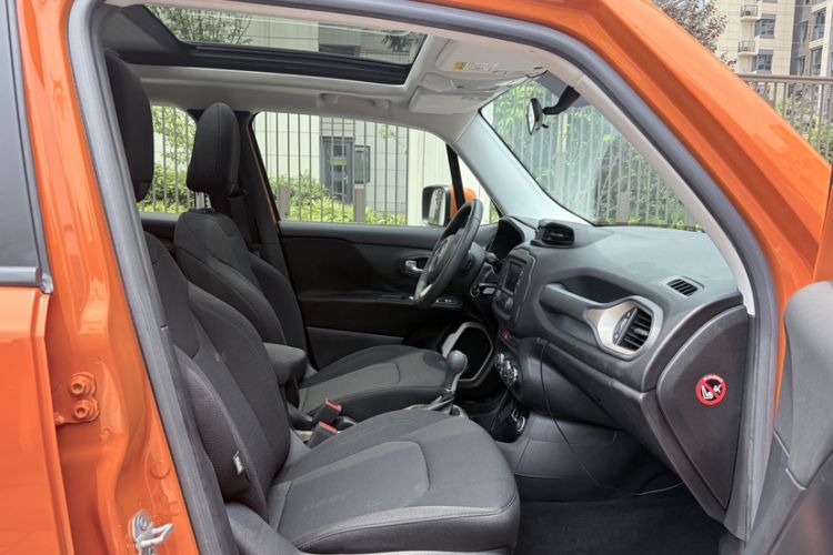 Used Jeep Renegade 2016 1.4T Automatic Jingneng Edition Right Front Seat