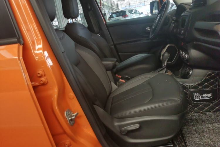 Used Jeep Renegade 2016 1.4T Automatic Jingneng Edition Right Front Seat
