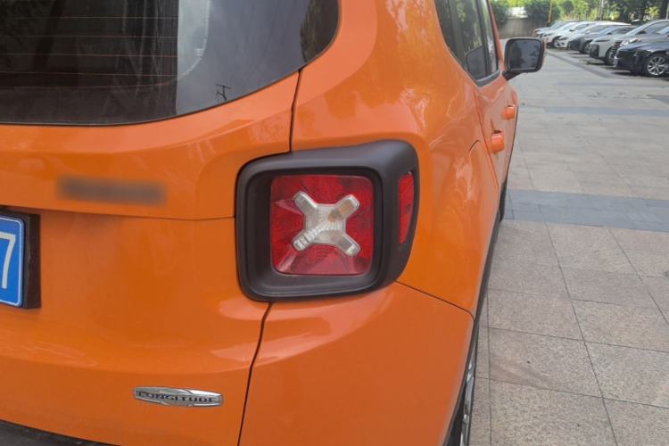 Used Jeep Renegade 2016 1.4T Automatic High-Energy Version Right Rear Taillight