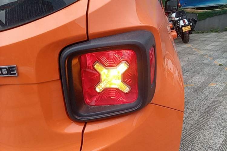 Used Jeep Renegade 2016 1.4T Automatic Jingneng Edition Right Rear Taillight