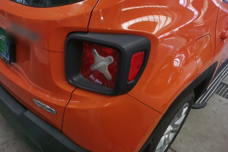 Used Jeep Renegade 2016 1.4T Automatic Jingneng Edition Right Rear Taillight