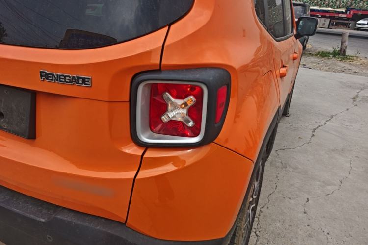 Used Jeep Renegade 2016 1.4T Automatic Smart Edition Right Rear Taillight