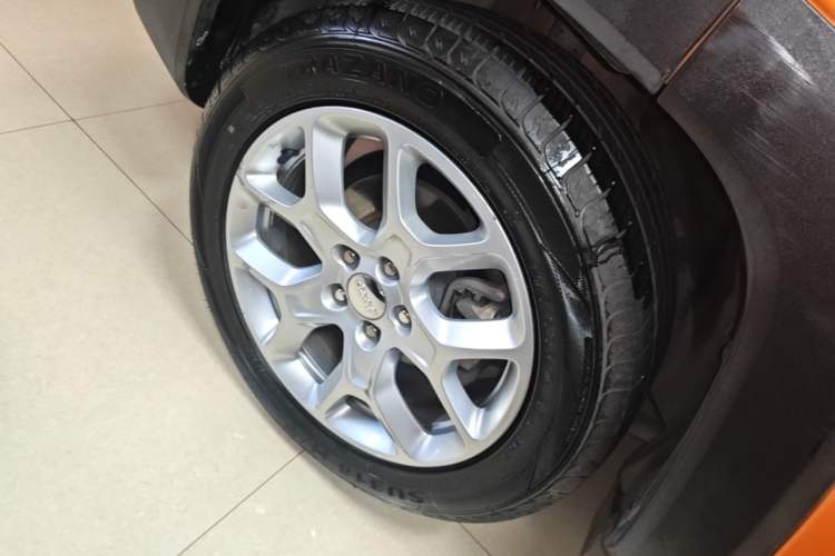 Used Jeep Renegade 2016 1.4T Automatic Jingneng Edition Right Rear Wheel Hub