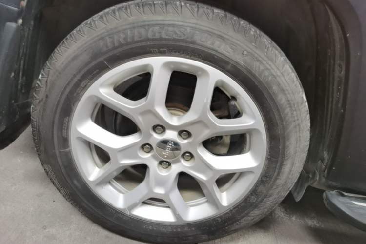 Used Jeep Renegade 2016 1.4T Automatic Jingneng Edition Right Rear Wheel Hub