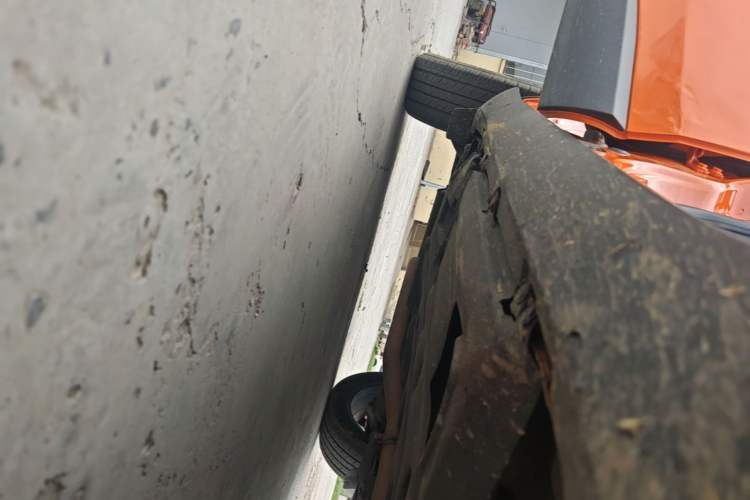 Used Jeep Renegade 2016 1.4T Automatic Smart Edition Right Side Sill