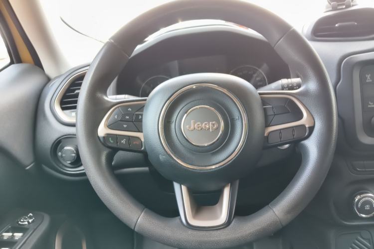 Used Jeep Renegade 2016 1.4T Automatic Jingneng Edition Steering Wheel