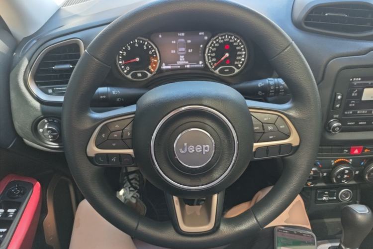 Used Jeep Renegade 2016 1.4T Automatic Jingneng Version+ Steering Wheel