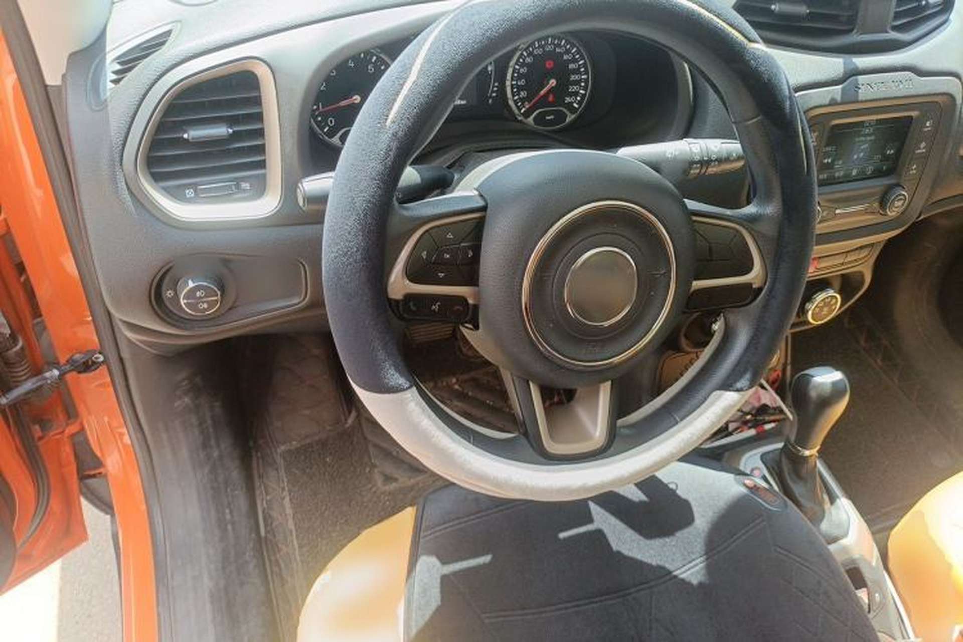 Used Jeep Renegade 2016 1.4T Automatic Jingneng Edition Steering Wheel