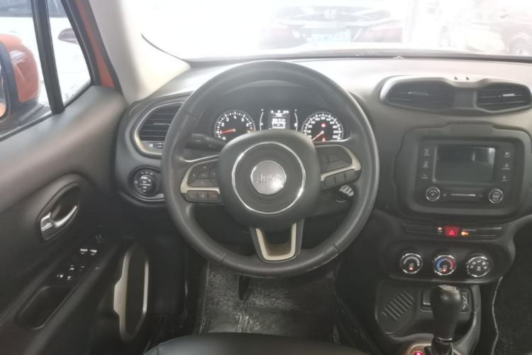 Used Jeep Renegade 2016 1.4T Automatic Jingneng Edition Steering Wheel