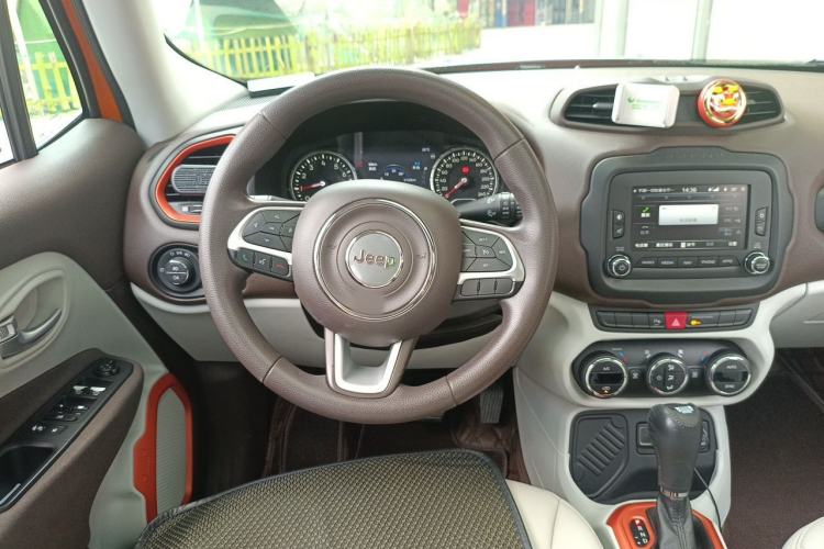 Used Jeep Renegade 2016 1.4T Automatic Jingneng Version+ Steering Wheel