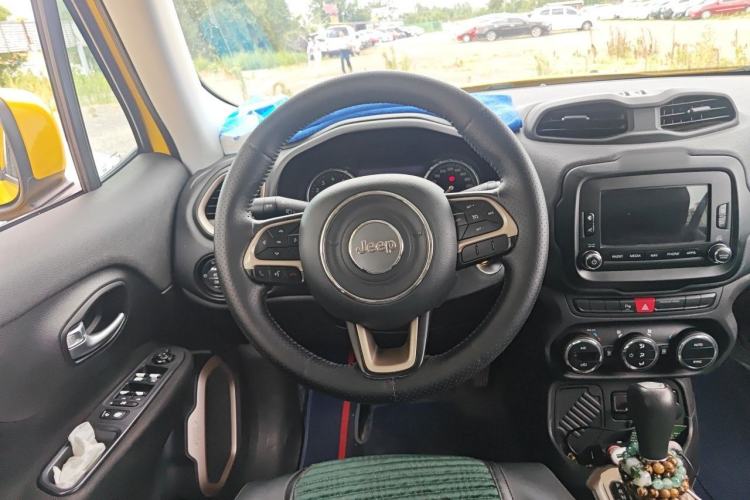 Used Jeep Renegade 2016 1.4T Automatic Jingneng Version+ Steering Wheel