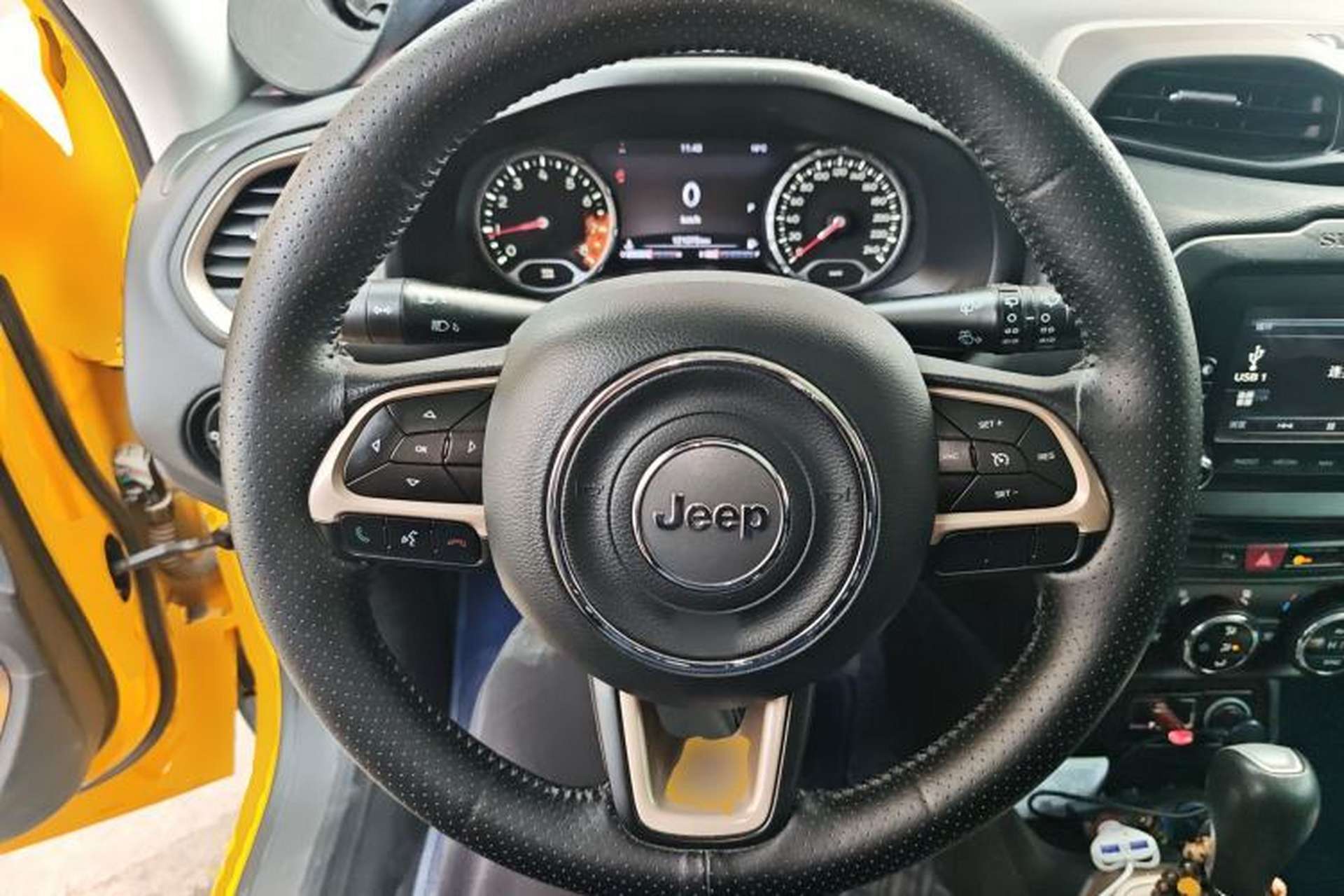 Used Jeep Renegade 2016 1.4T Automatic Jingneng Version+ Steering Wheel