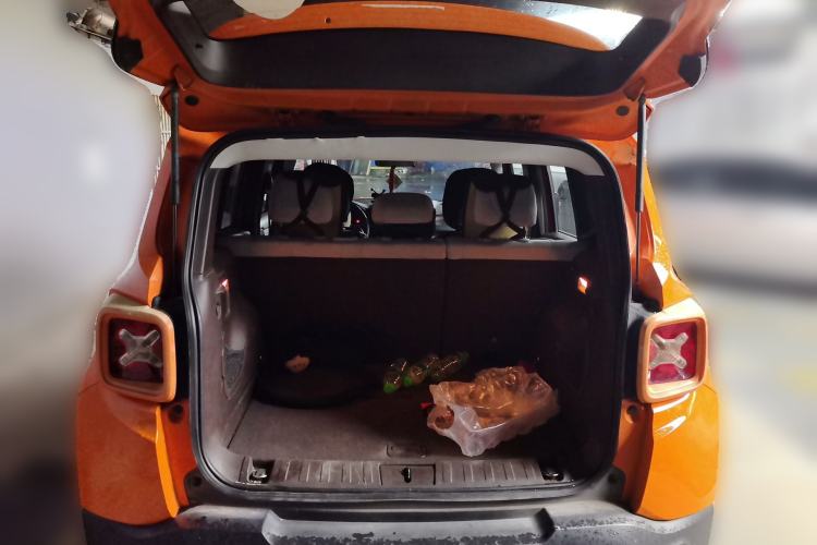 Used Jeep Renegade 2016 1.4T Automatic Jingneng Version+ Trunk