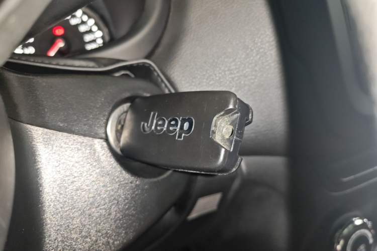 Used Jeep Renegade 2016 1.4T Automatic Jingneng Edition Vehicle Key