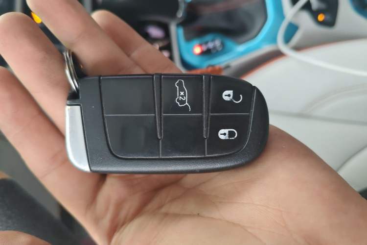 Used Jeep Renegade 2016 1.4T Automatic Smart Edition Vehicle Key