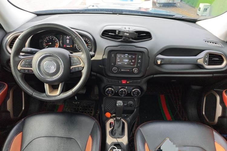 Used Jeep Renegade 2017 180T Automatic Jingneng Edition Center Console
