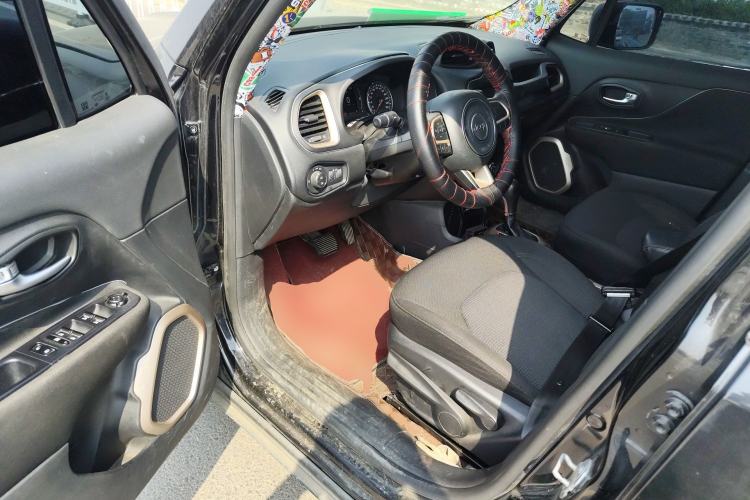Used Jeep Renegade 2017 180T Automatic High-Energy Version Driver Seat