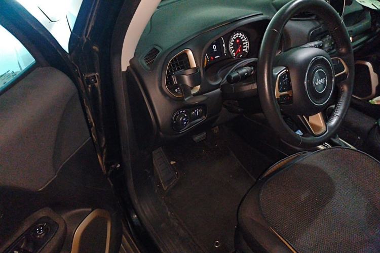Used Jeep Renegade 2017 180T Automatic Jingneng Edition Driver Seat