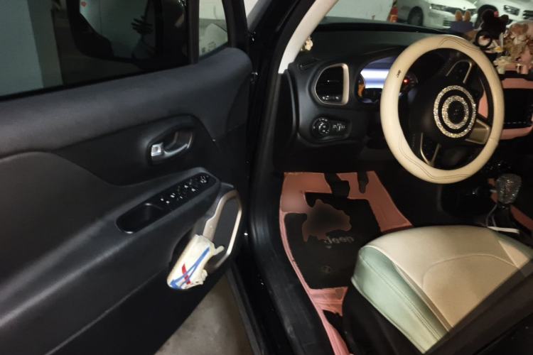 Used Jeep Renegade 2017 180T Automatic Smart Version Driver Seat