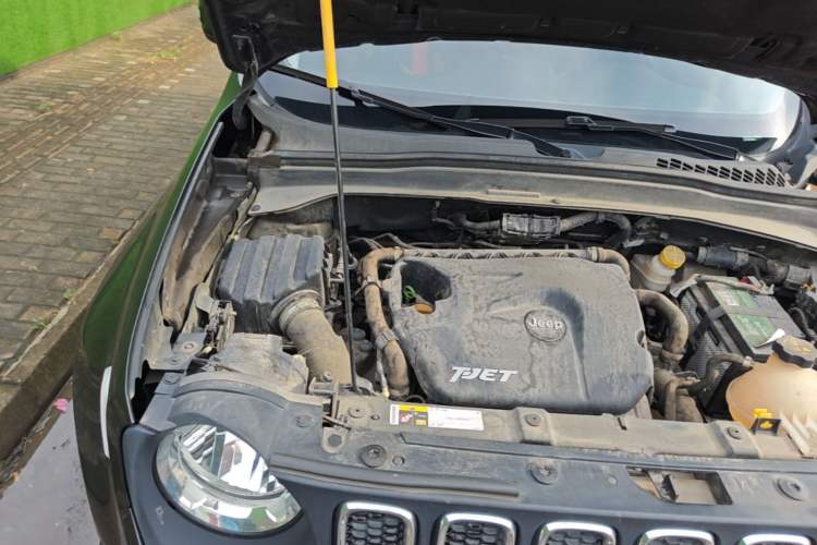 Used Jeep Renegade 2017 180T Automatic Jingneng Edition Engine Bay Right