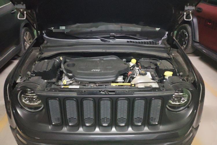 Used Jeep Renegade 2017 180TS Automatic All-Wheel Drive Versatile Edition Engine Bay