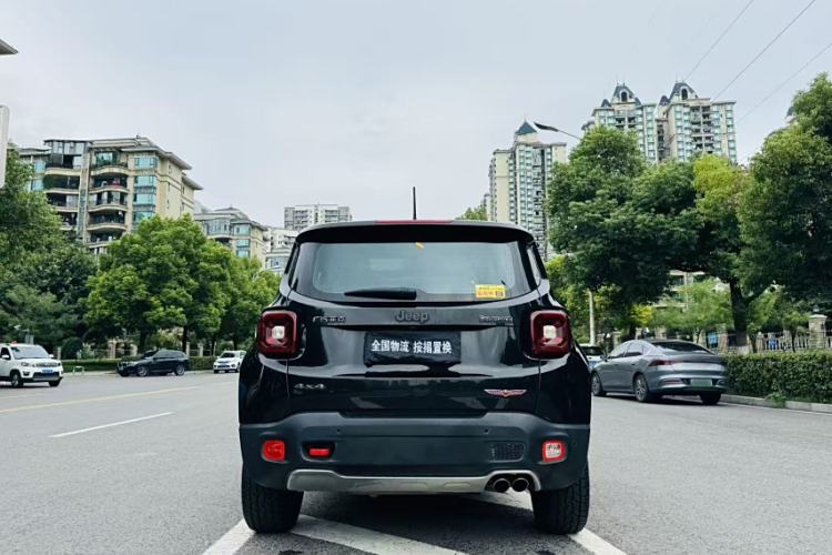 Used Jeep Renegade 2017 180TS Automatic All-Wheel Drive Versatile Edition Exterior 1