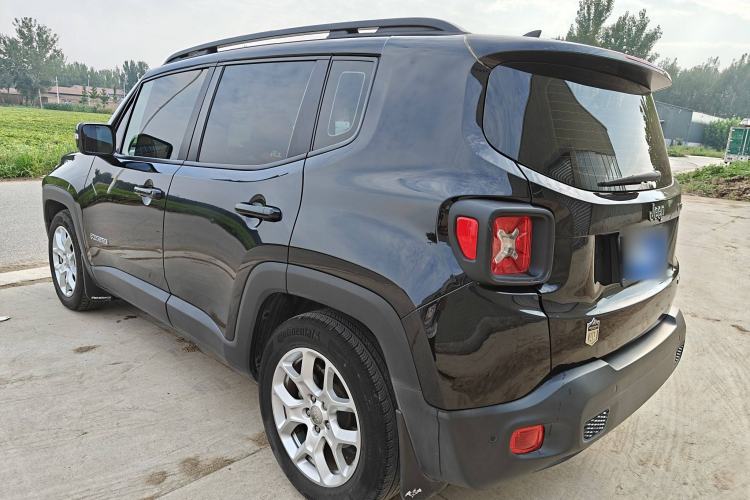 Used Jeep Renegade 2017 180T Automatic Jingneng Edition Exterior 3