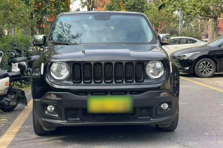 Used Jeep Renegade 2017 180T Automatic Kinetic Edition+ Exterior 8