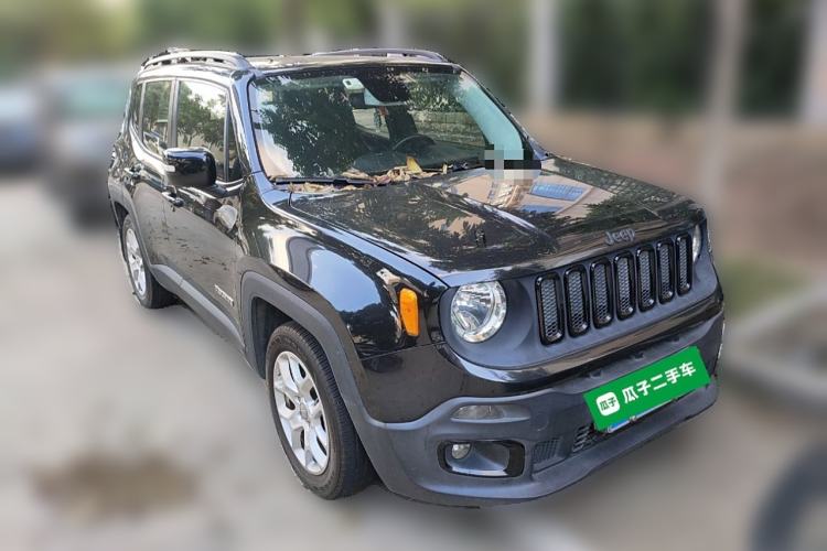 Used Jeep Renegade 2017 180T Automatic Jingneng Edition Front Right 45 Deg