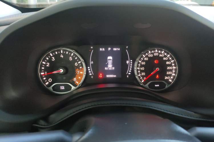 Used Jeep Renegade 2017 180T Automatic Jingneng Edition Instrument Cluster