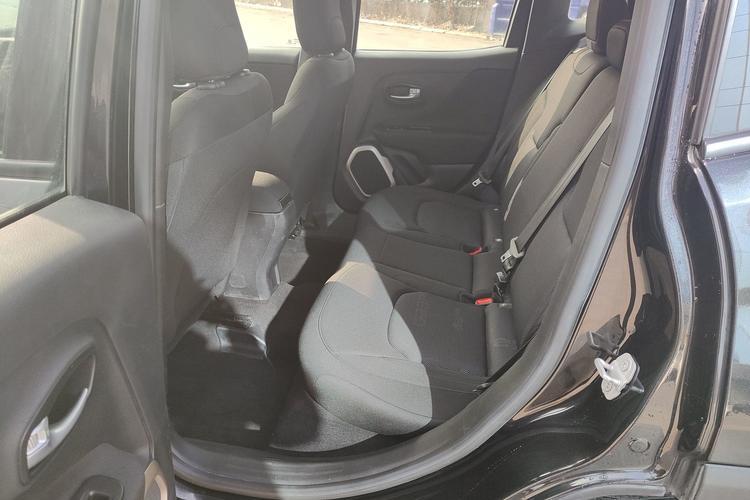 Used Jeep Renegade 2017 180T Manual Kinetic Edition Interior 1