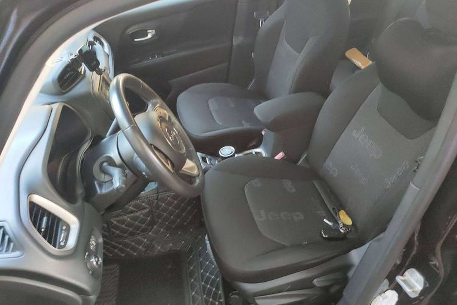 Used Jeep Renegade 2017 180T Automatic Jingneng Edition Left Front Seat