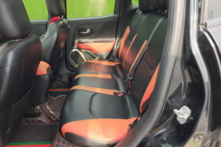 Used Jeep Renegade 2017 180T Automatic Jingneng Edition Left Rear Seat