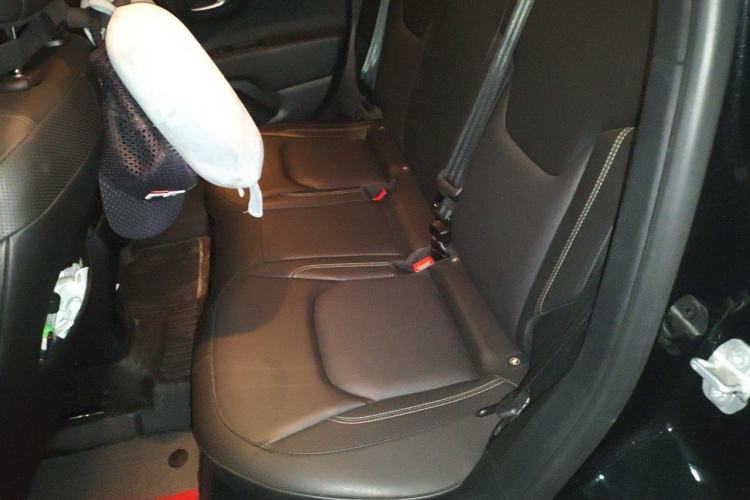 Used Jeep Renegade 2017 180TS Automatic All-Wheel Drive Versatile Edition Left Rear Seat