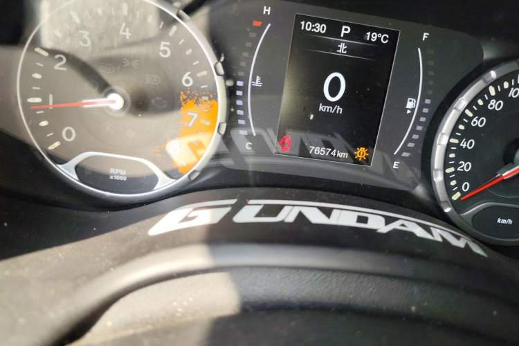 Used Jeep Renegade 2017 180T Automatic High-Energy Version Odometer Close Up