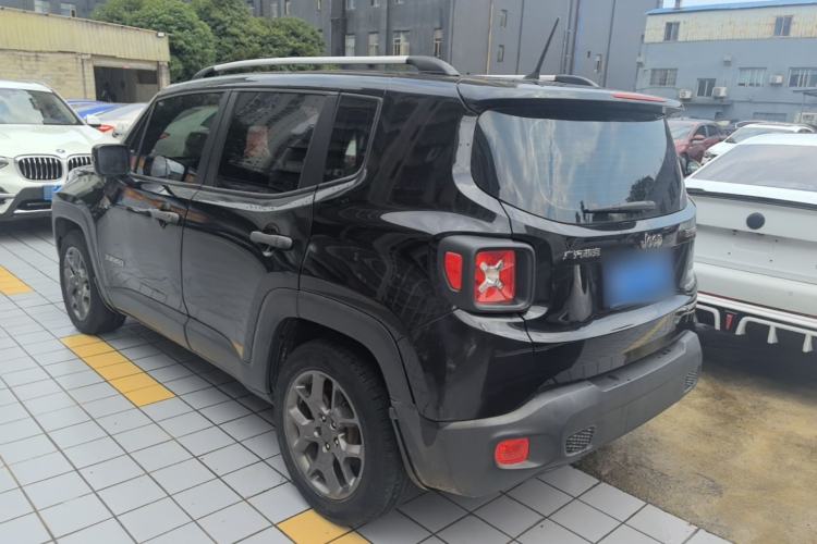 Used Jeep Renegade 2017 180T Automatic Kinetic Edition+ Rear Left 45 Deg