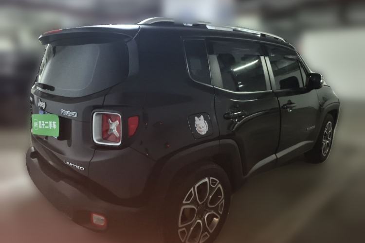 Used Jeep Renegade 2017 180T Automatic Smart Version Rear Right 45 Deg