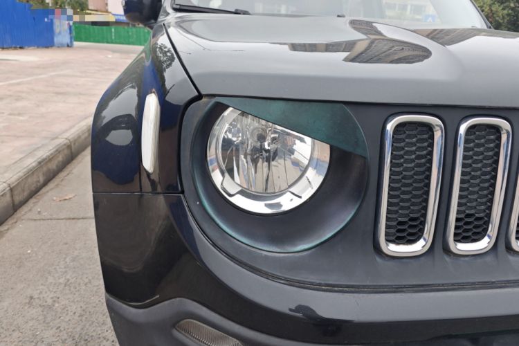 Used Jeep Renegade 2017 180T Automatic High-Energy Version Right Front Headlight