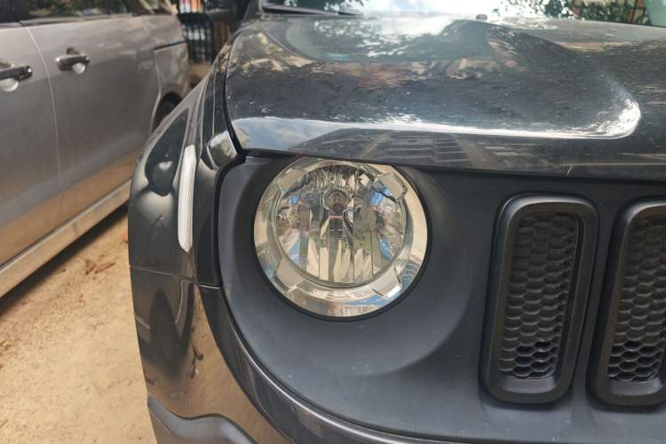 Used Jeep Renegade 2017 180T Automatic High-Energy Version Right Front Headlight