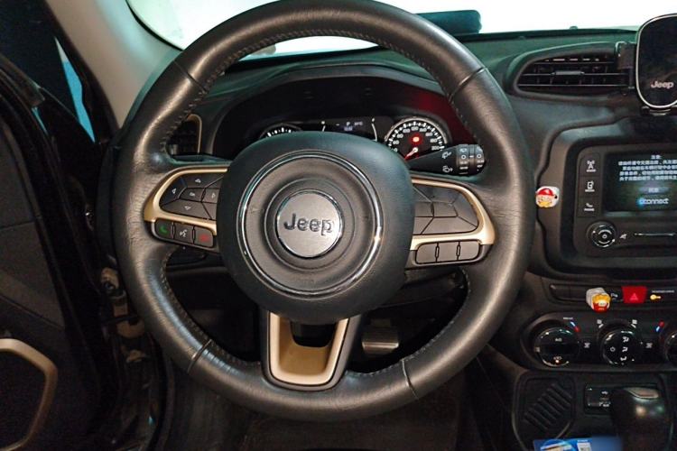 Used Jeep Renegade 2017 180T Automatic Jingneng Edition Steering Wheel