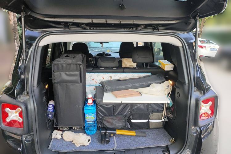 Used Jeep Renegade 2017 180T Automatic Jingneng Edition Trunk