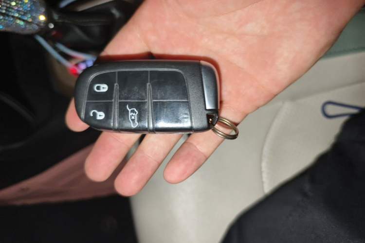 Used Jeep Renegade 2017 180T Automatic Smart Version Vehicle Key